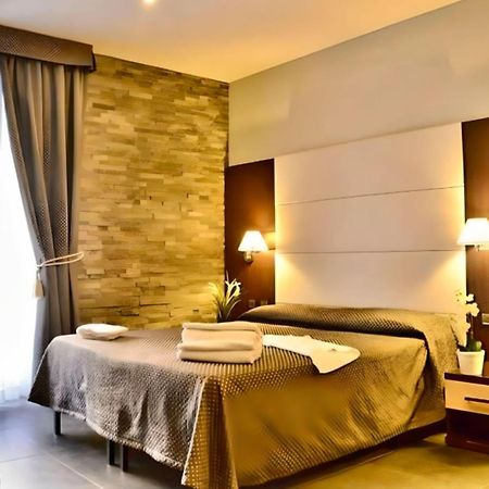 Roma Castle Termini Hotel Exterior foto