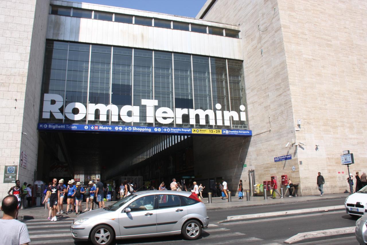 Roma Castle Termini Hotel Exterior foto